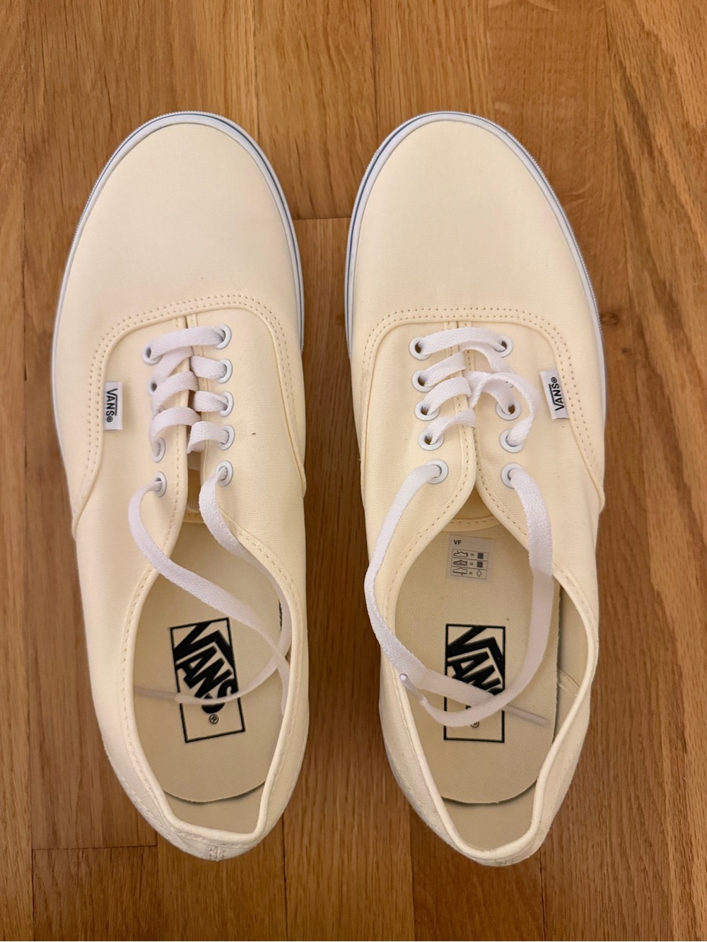 Vans Sneakers Cream / White Men’s 11.5 / Women’s 13 New In Box